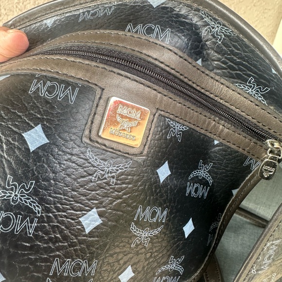 MCM Princess Lion patchwork Leather Tote Bag - Picture 10 of 12